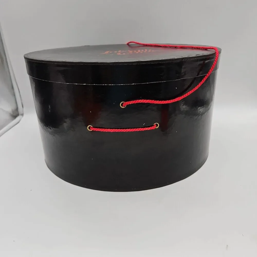 Vintage Saks Fifth Avenue Black Hat Box 15